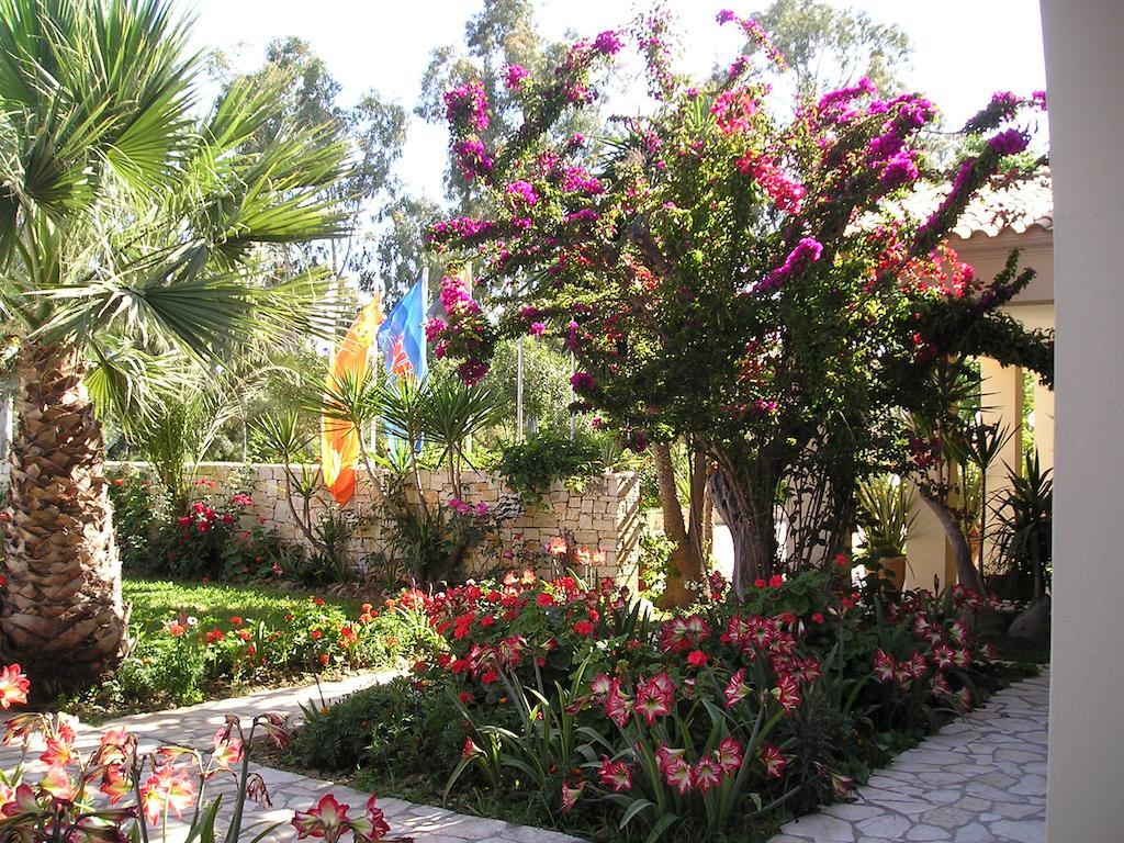 מוראיטיקה Three Stars Beach Hotel מראה חיצוני תמונה