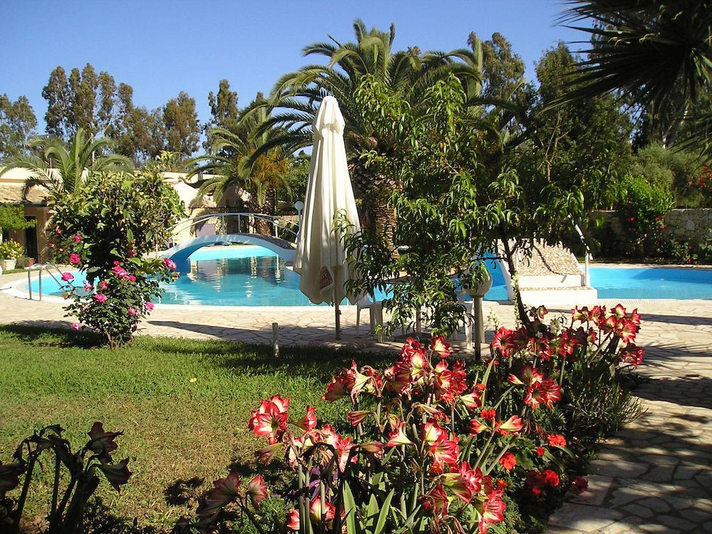 מוראיטיקה Three Stars Beach Hotel מראה חיצוני תמונה