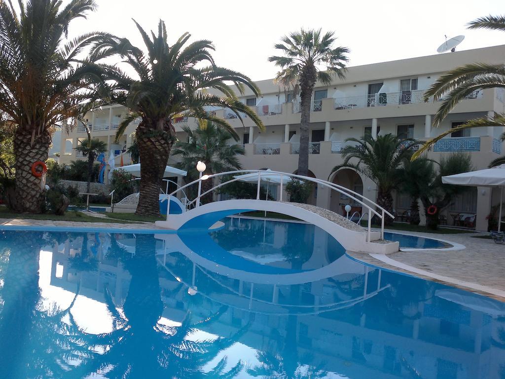 מוראיטיקה Three Stars Beach Hotel מראה חיצוני תמונה