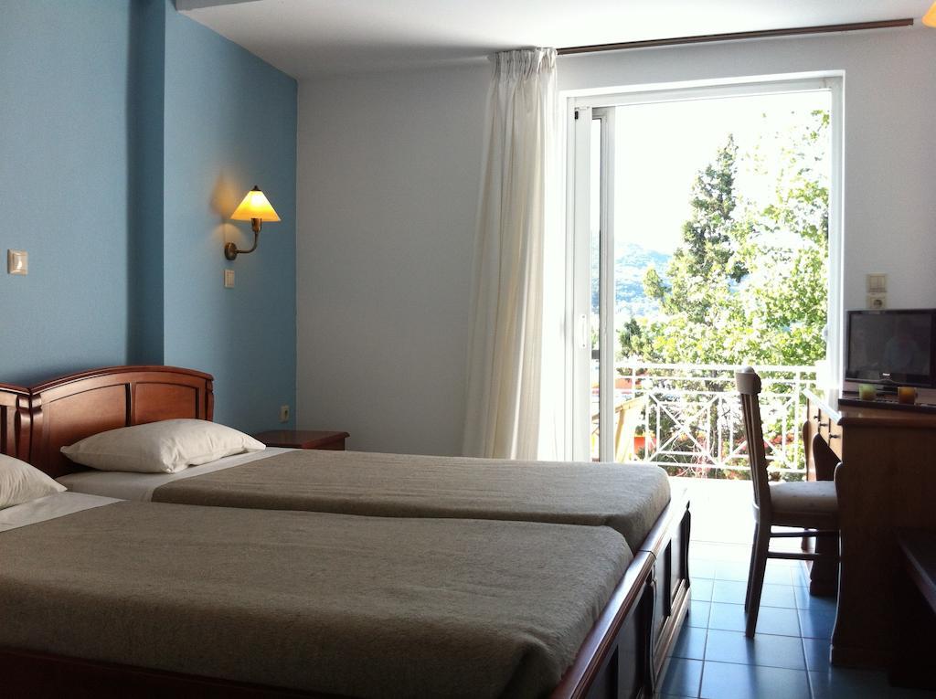 מוראיטיקה Three Stars Beach Hotel חדר תמונה